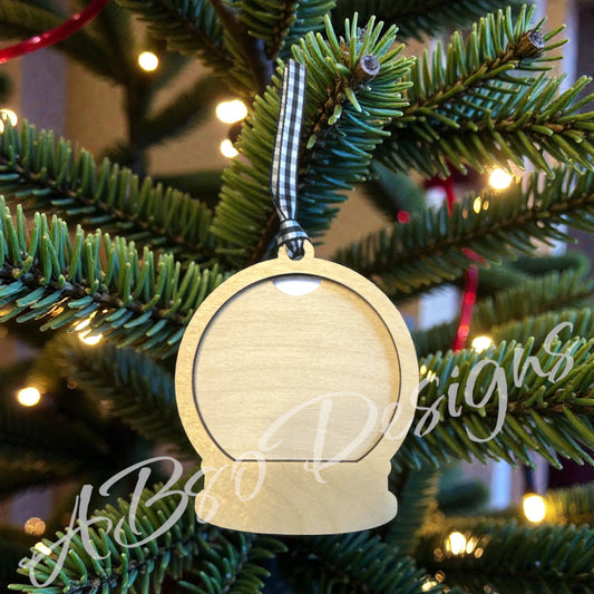 Personalized snow globe picture ornament