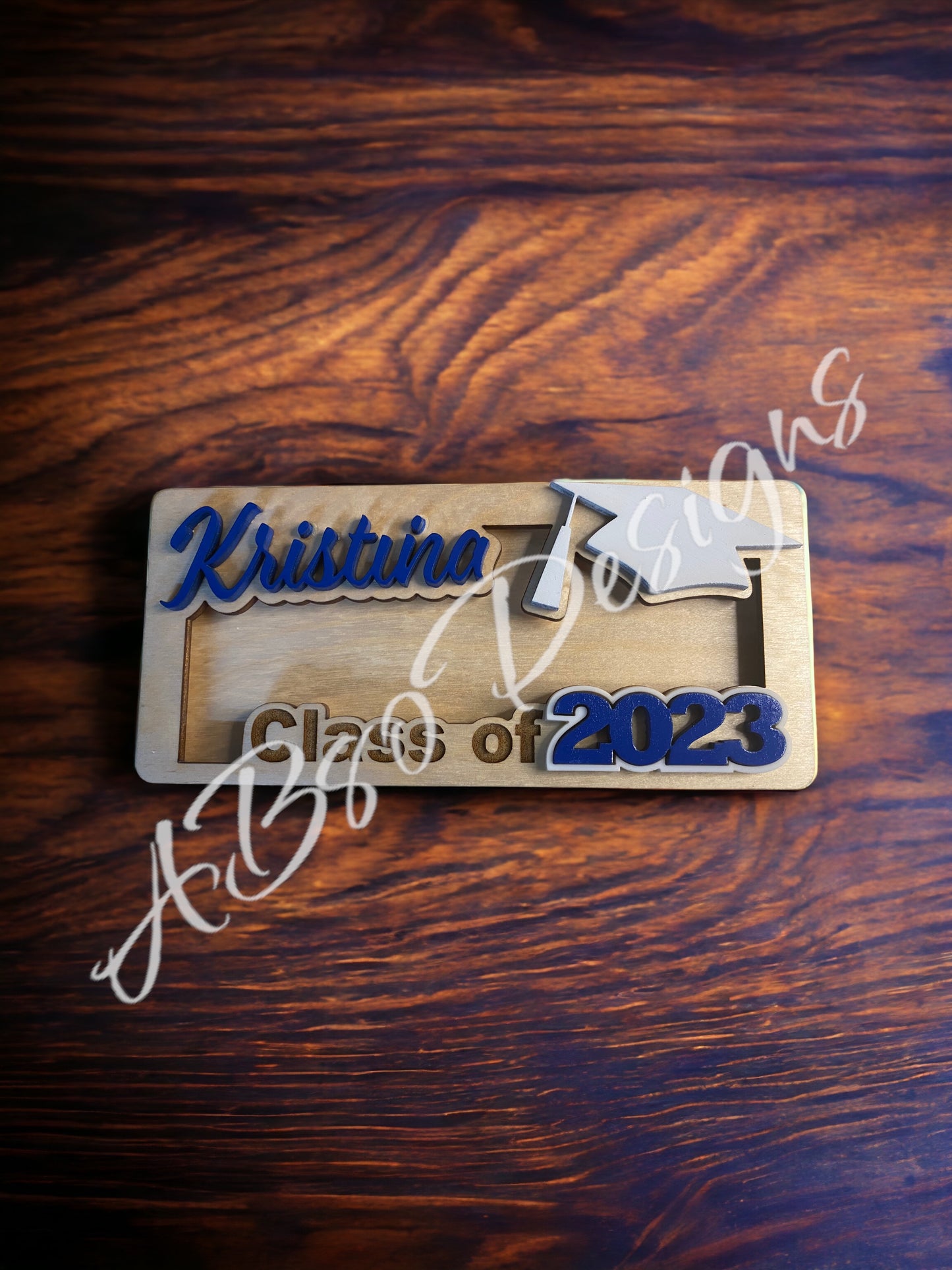 Personalized graduation money holder