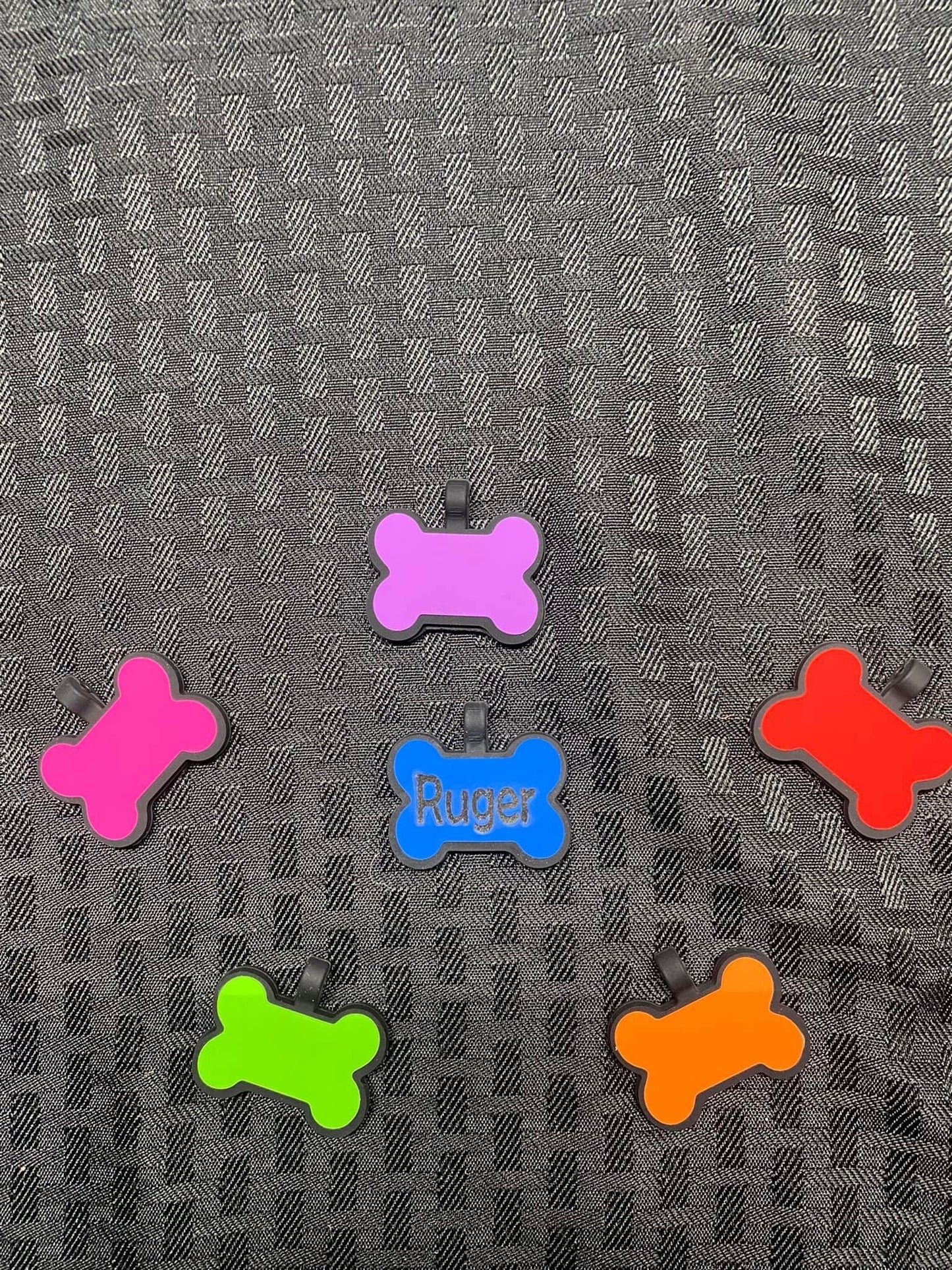 Silicone dog tags